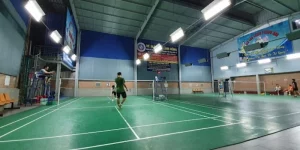 Điều Chỉnh Chiến Thuật Khi Thi Đấu Trong Nhà Và Ngoài Trời