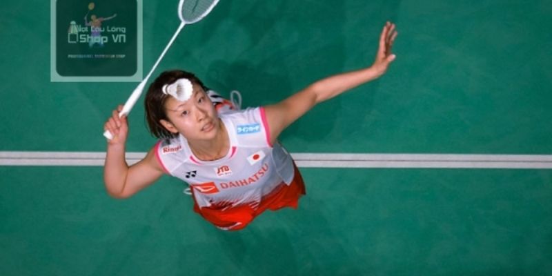 Kỹ thuật lốp sâu cuối sân